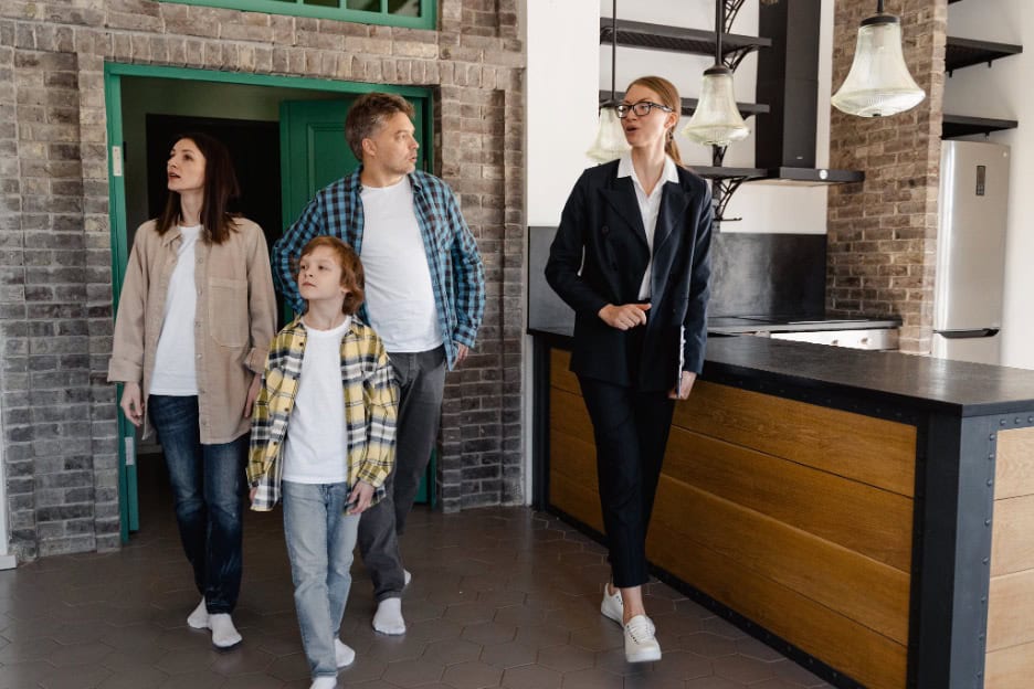 The Advantages of Building a Custom Home vs. Buying a Pre-Existing One