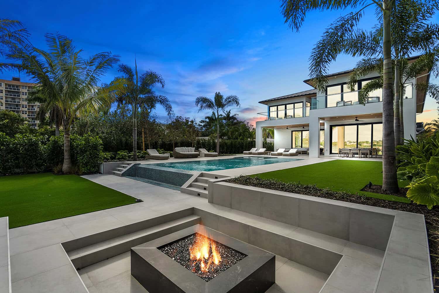 Luxury Custom Home Builder Near Me: Discover Watlee Construction Inc.